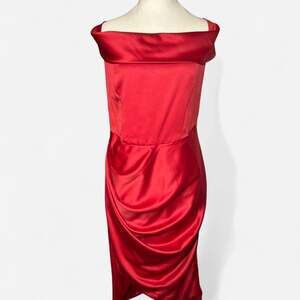 Fashion Nova Red Satin Off-Shoulder Midi Dress, Size 1X - Boned Bodice for Flatt